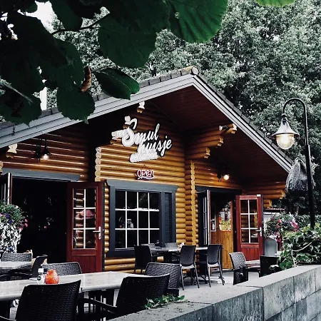 De Stille Kern 펜션 푸텐